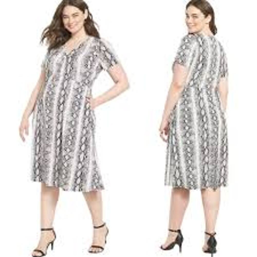 NWT Lane Bryant Women's Snake Skin Printed Fit & Flare Dress White/Black 22/24